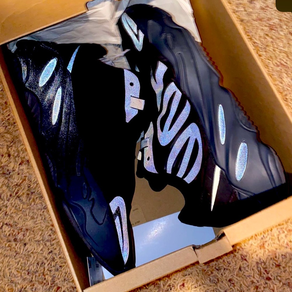 Yeezy 700
